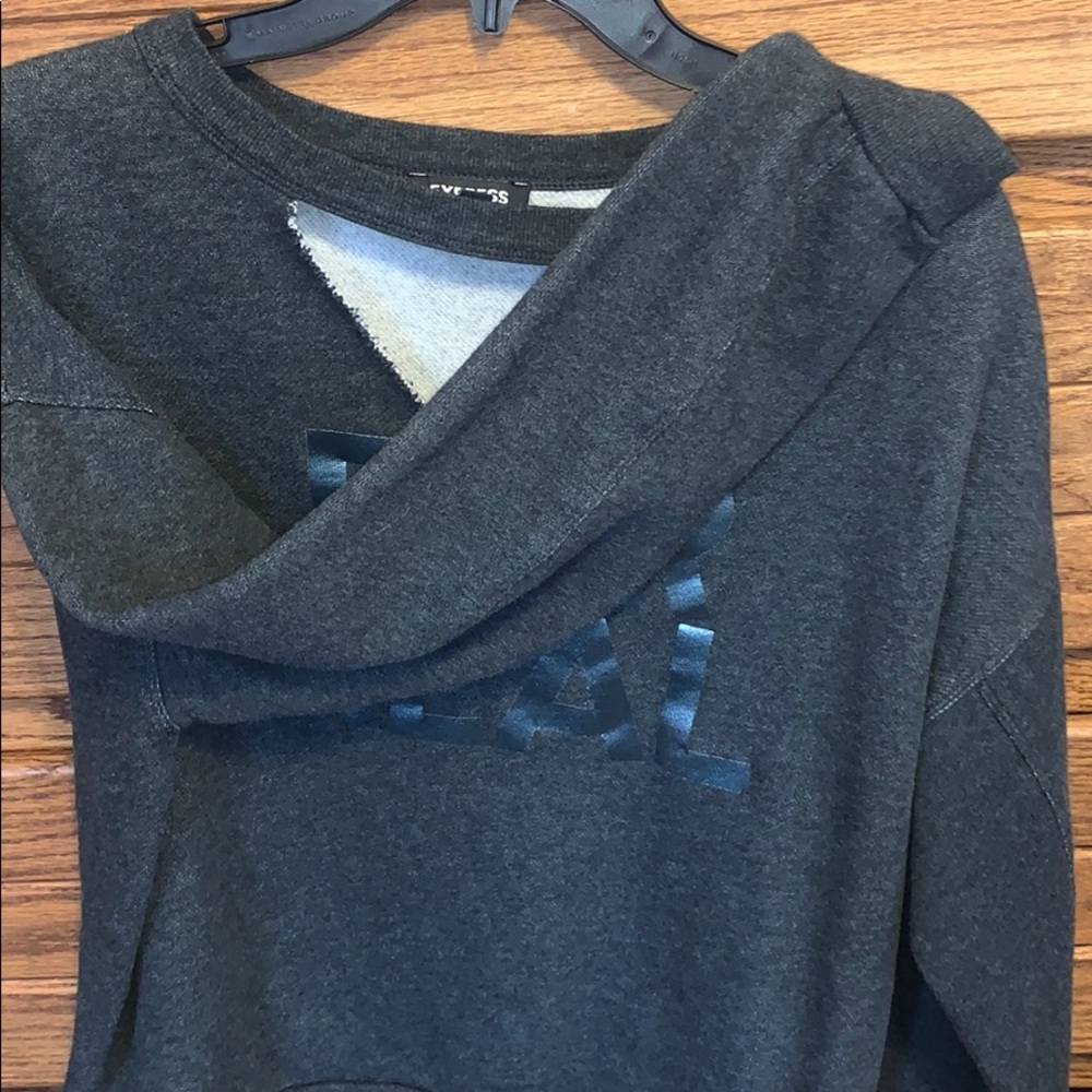 Express Sweatshirt - Picture 5 of 10